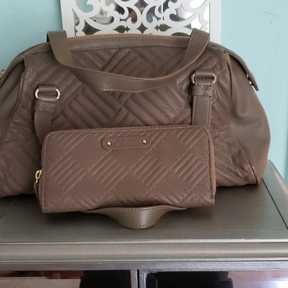 Handbag and matching wallet - Picture 2 of 4